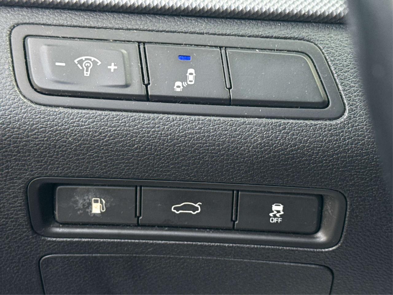 2017 Hyundai Sonata SUNROOF CLEAN MUST SEE WE FINANCE ALL CREDIT Photo