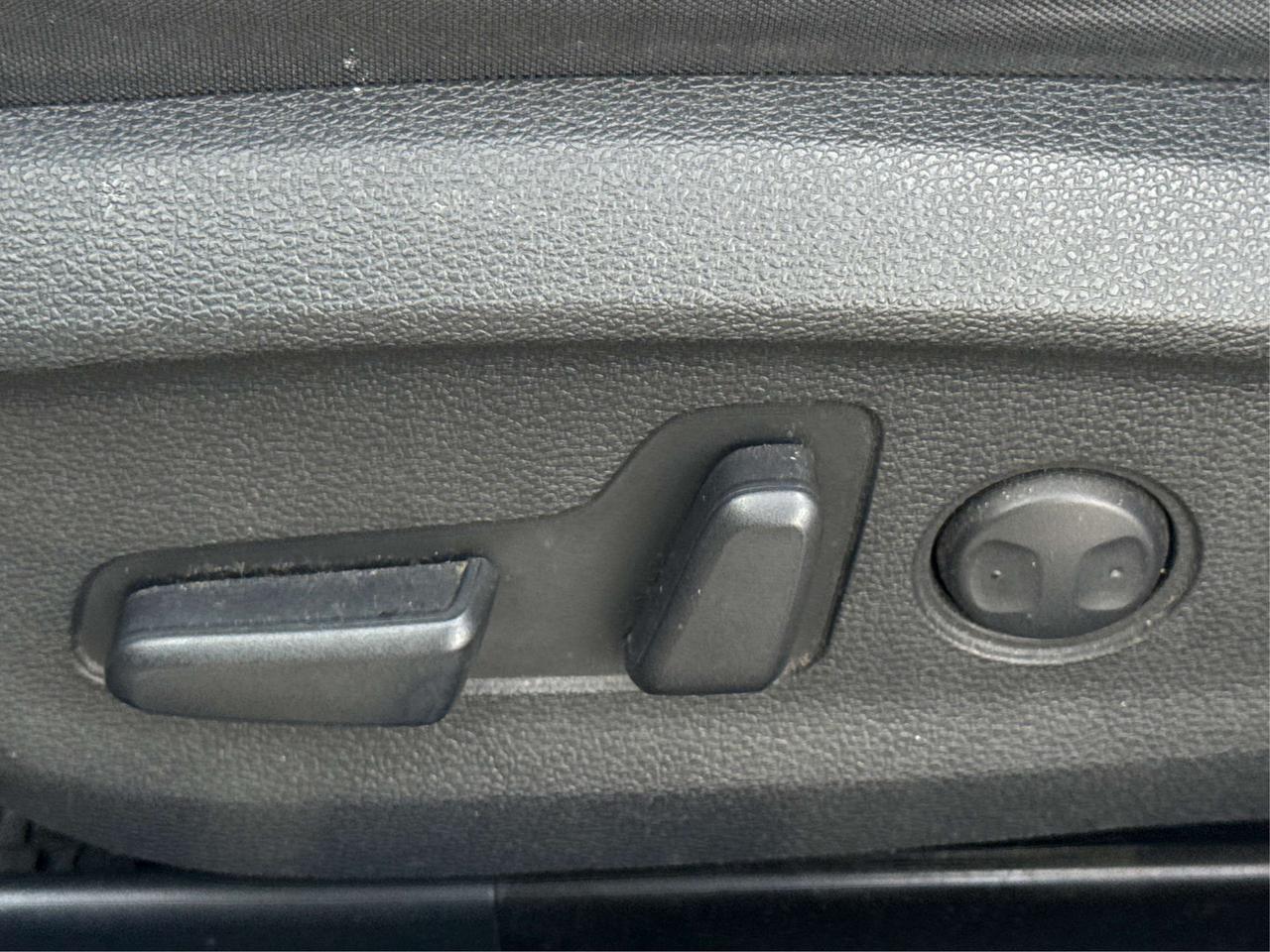 2017 Hyundai Sonata SUNROOF CLEAN MUST SEE WE FINANCE ALL CREDIT Photo