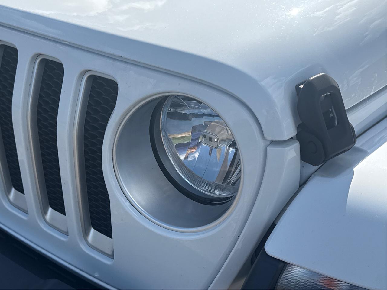 2019 Jeep WRANGLER UNLIMITED 4x4 two top Loaded CERTIFIED WE FINANCE ALL CREDIT Photo