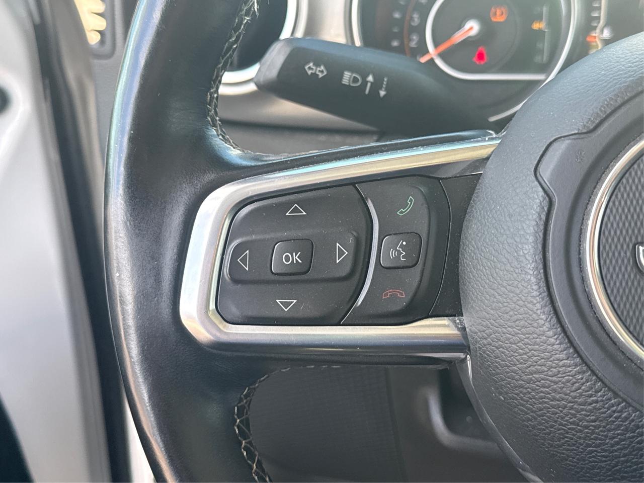 2019 Jeep WRANGLER UNLIMITED 4x4 two top Loaded CERTIFIED WE FINANCE ALL CREDIT Photo