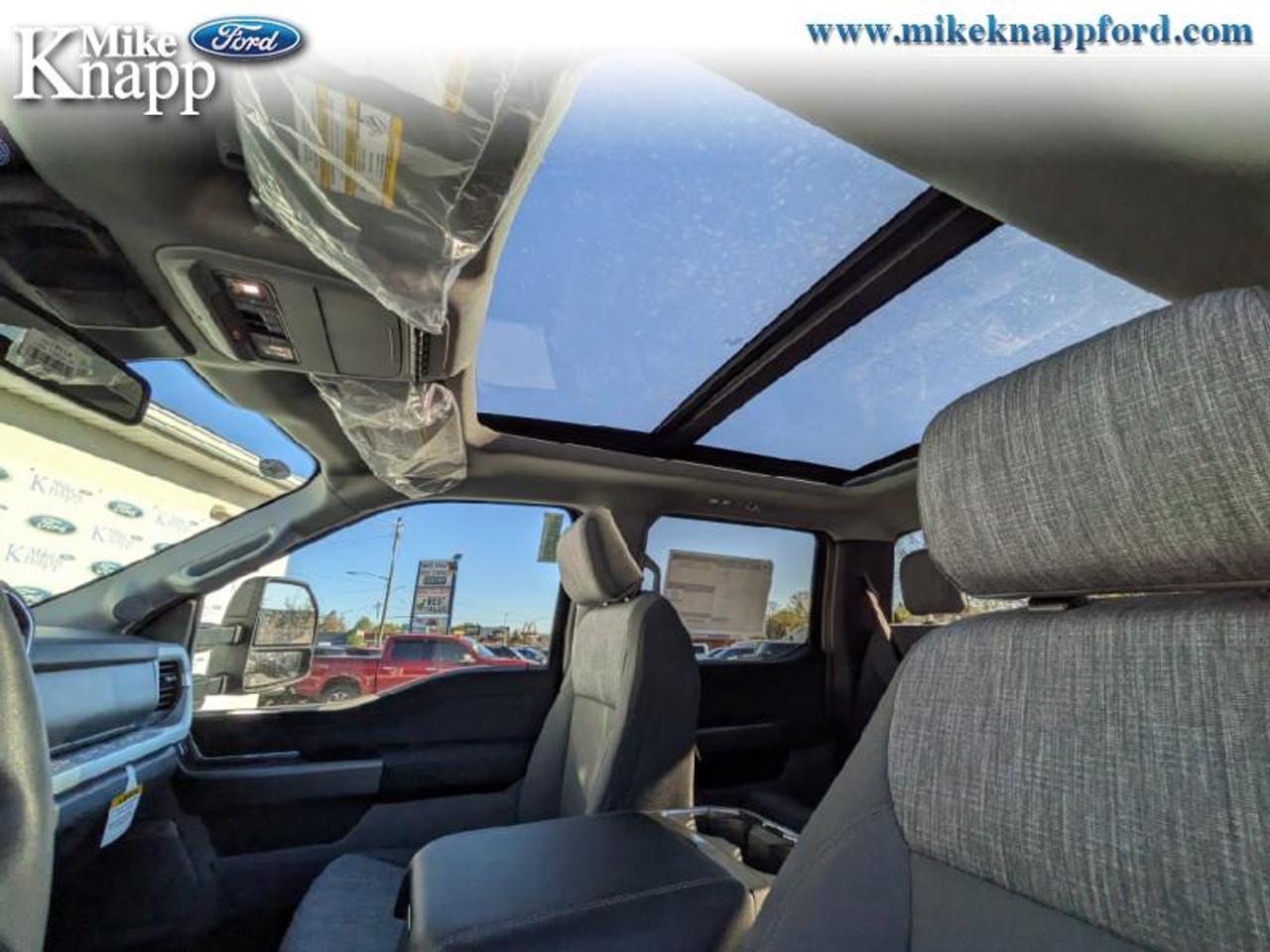 2026 Ford F-250 SUPER DUTY XLT Photo