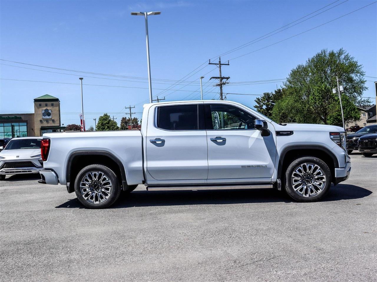 2026 GMC Sierra 1500 Crew Cab Short Box 4-Wheel Drive Denali Ultimate Photo