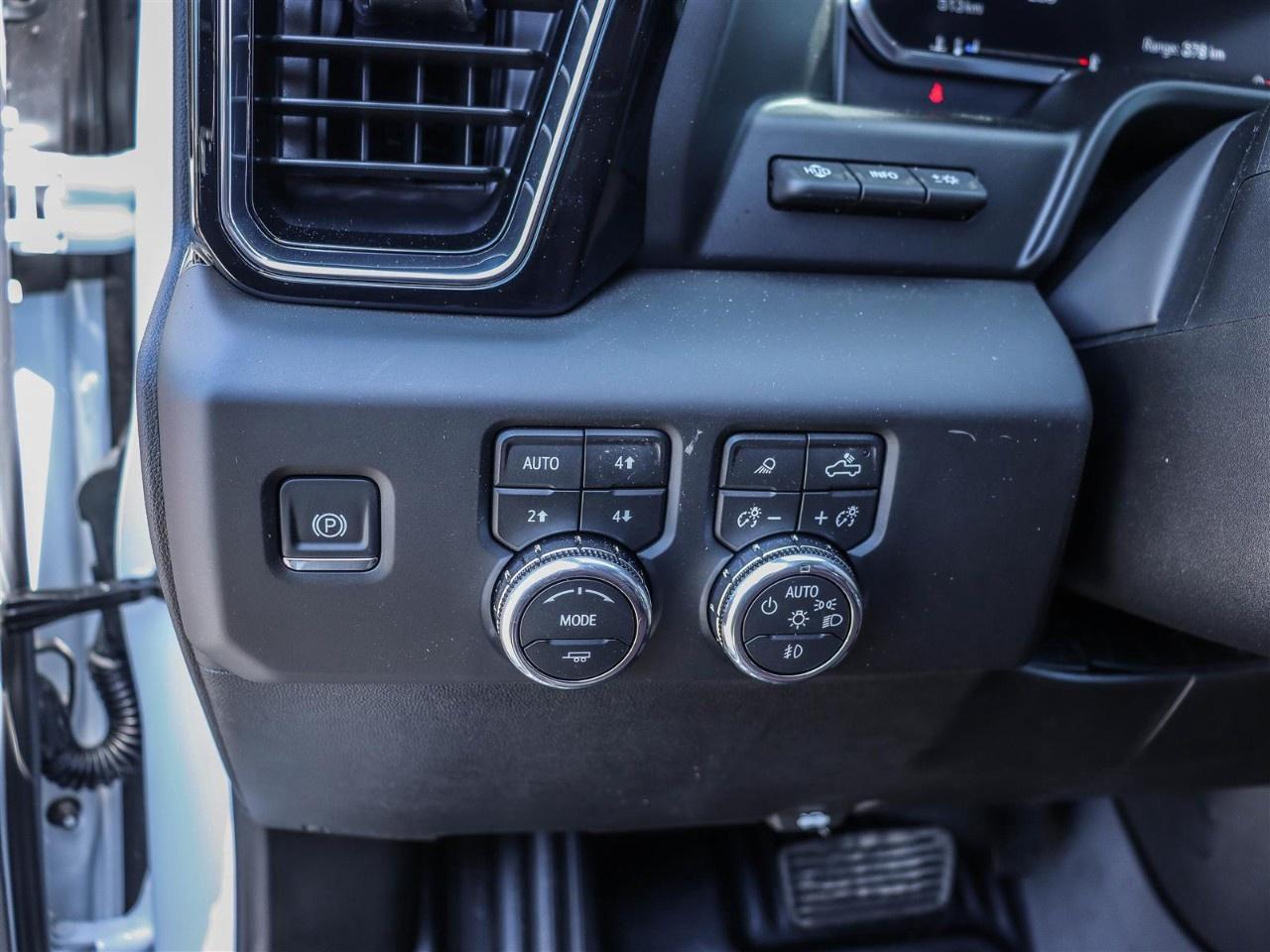 2026 GMC Sierra 1500 Crew Cab Short Box 4-Wheel Drive Denali Ultimate Photo