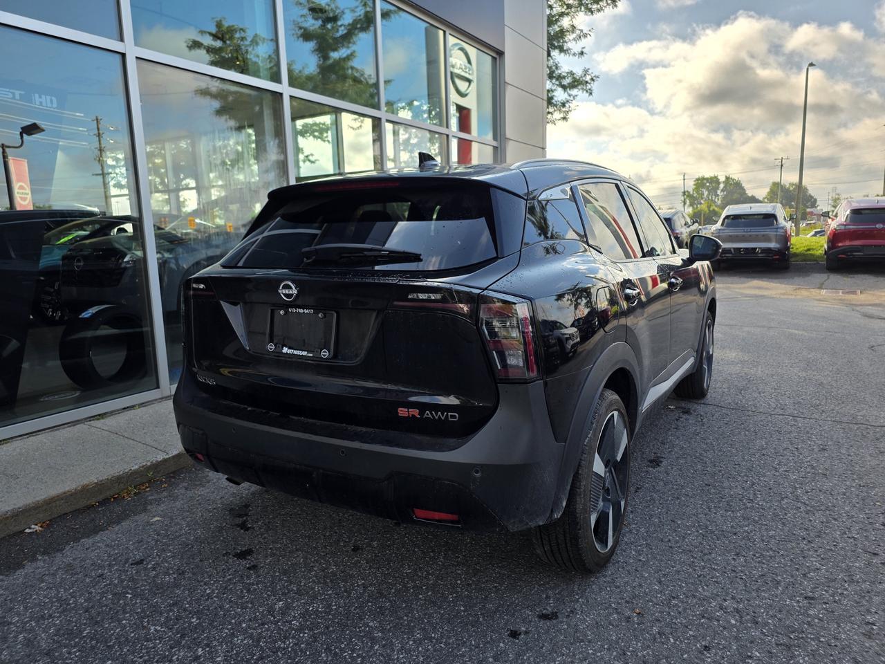 2026 Nissan Kicks SR AWD | Wireless Apple Car Play | Android Auto | Heated Seats | Photo