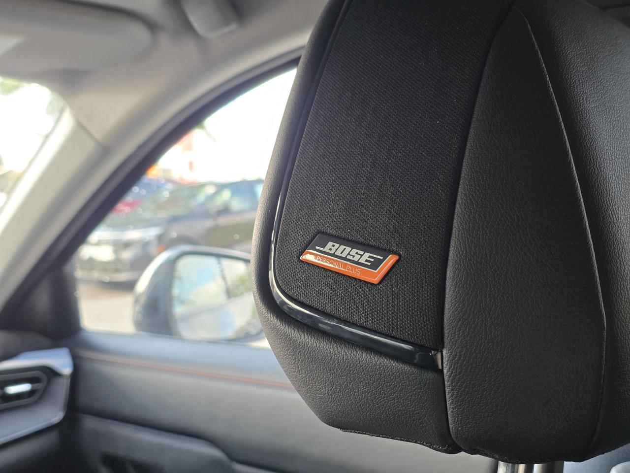 2026 Nissan Kicks SR AWD | Wireless Apple Car Play | Android Auto | Heated Seats | Photo