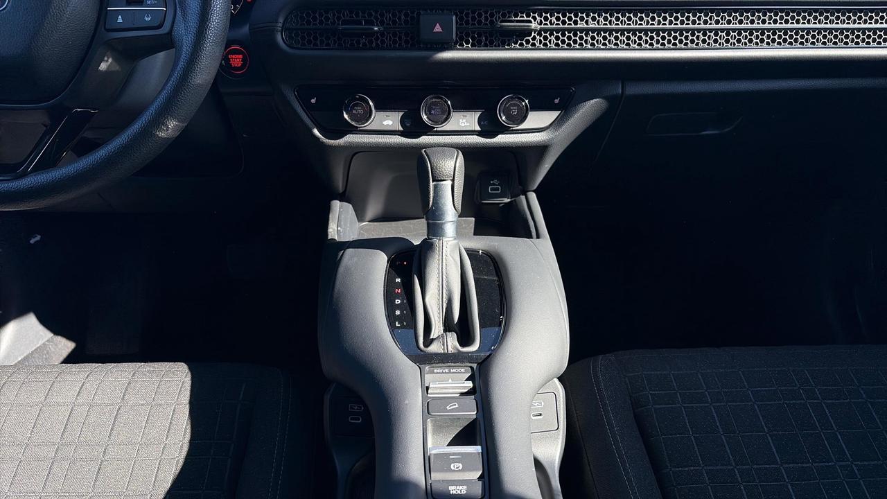 2024 Honda HR-V LX-B 2WD CVT Photo