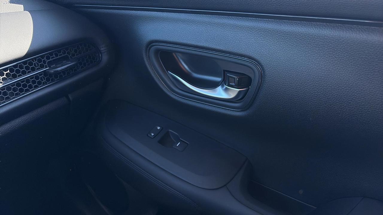 2024 Honda HR-V LX-B 2WD CVT Photo