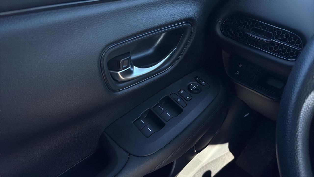 2024 Honda HR-V LX-B 2WD CVT Photo