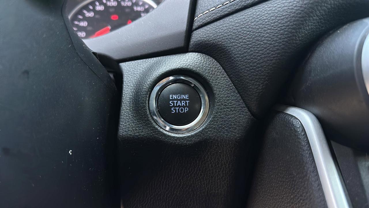 2022 Toyota RAV4 XLE AWD Photo