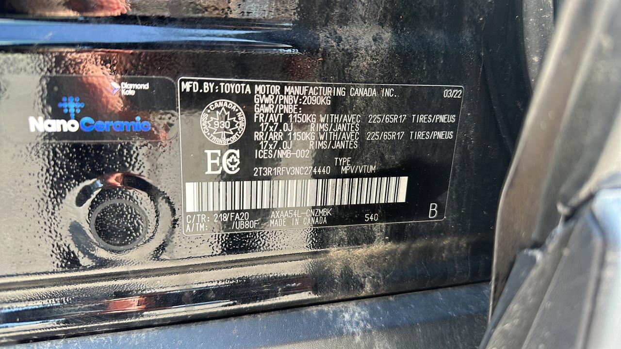 2022 Toyota RAV4 XLE AWD Photo