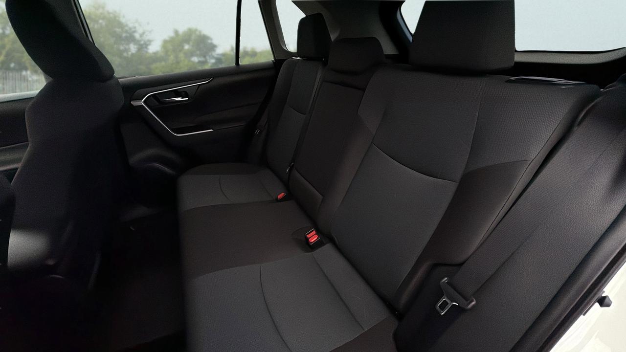 2025 Toyota RAV4 XLE AWD Photo