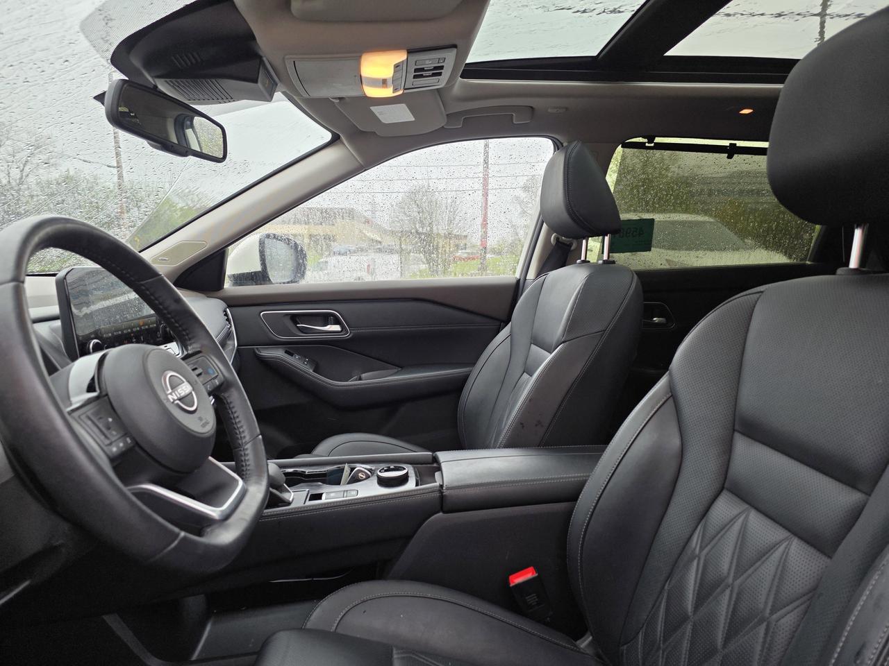 2023 Nissan Rogue Platinum Photo