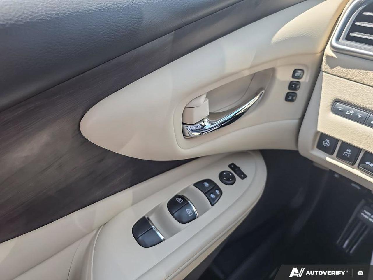 2020 Nissan Murano Platinum AWD | 360 View Camera | Apple Car Play | Moonroof | Photo