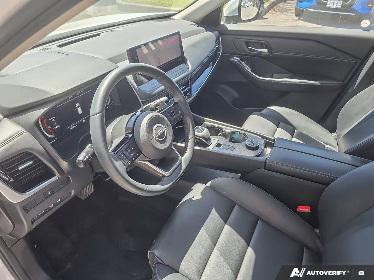 2024 Nissan Rogue SL AWD | Wireless Apple Car Play | Leather Seating | Moonroof | Photo