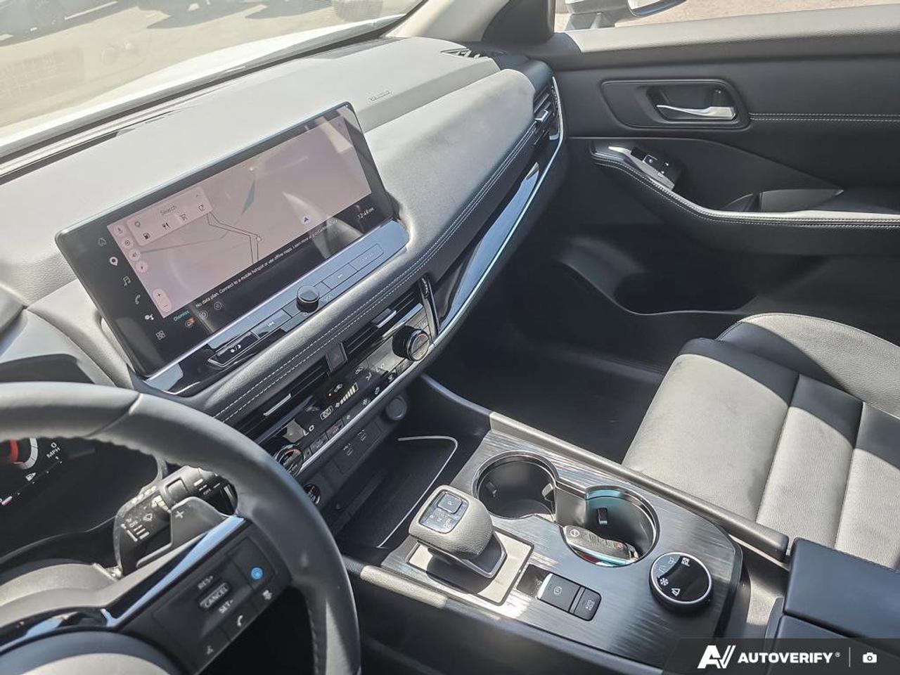 2024 Nissan Rogue SL AWD | Wireless Apple Car Play | Leather Seating | Moonroof | Photo