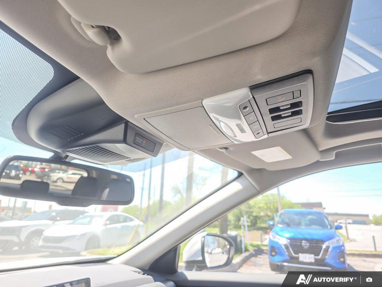 2024 Nissan Rogue SL AWD | Wireless Apple Car Play | Leather Seating | Moonroof | Photo