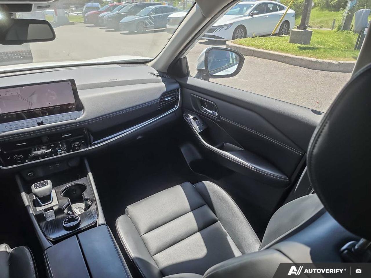 2024 Nissan Rogue SL AWD | Wireless Apple Car Play | Leather Seating | Moonroof | Photo