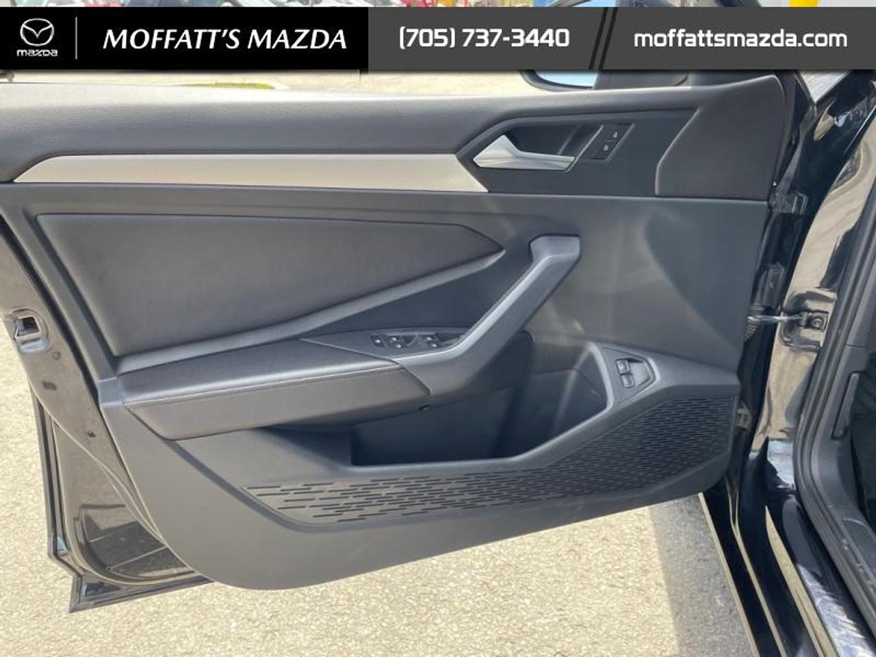 2023 Volkswagen Jetta Trendline Photo