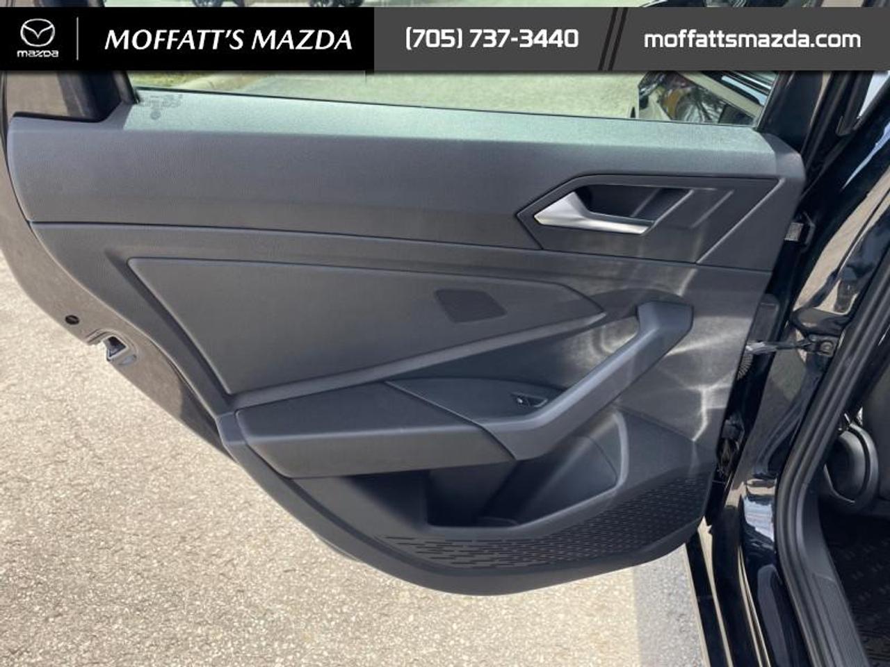 2023 Volkswagen Jetta Trendline Photo