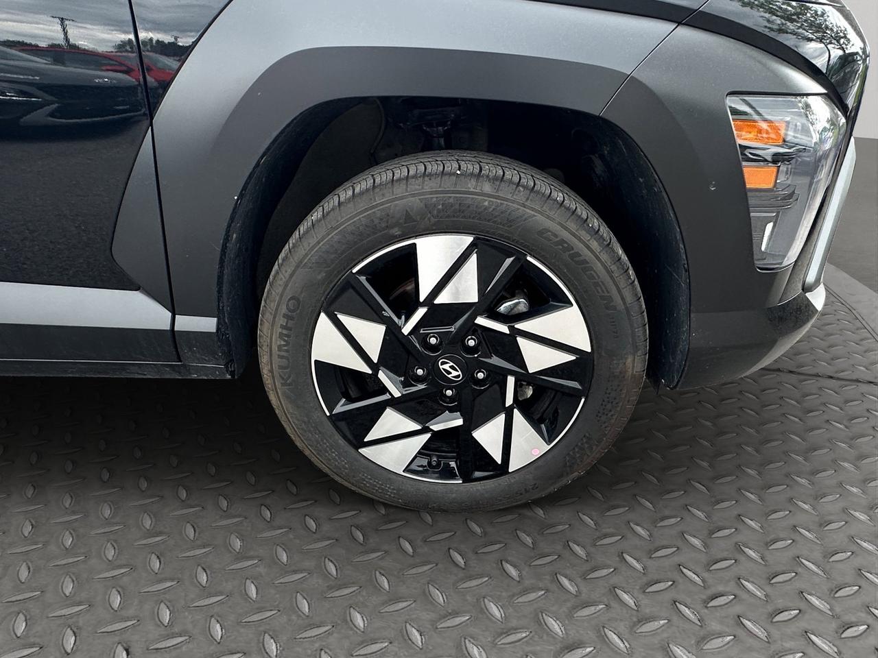 2026 Hyundai KONA Preferred | Reverse Cam | Heated Seats Photo