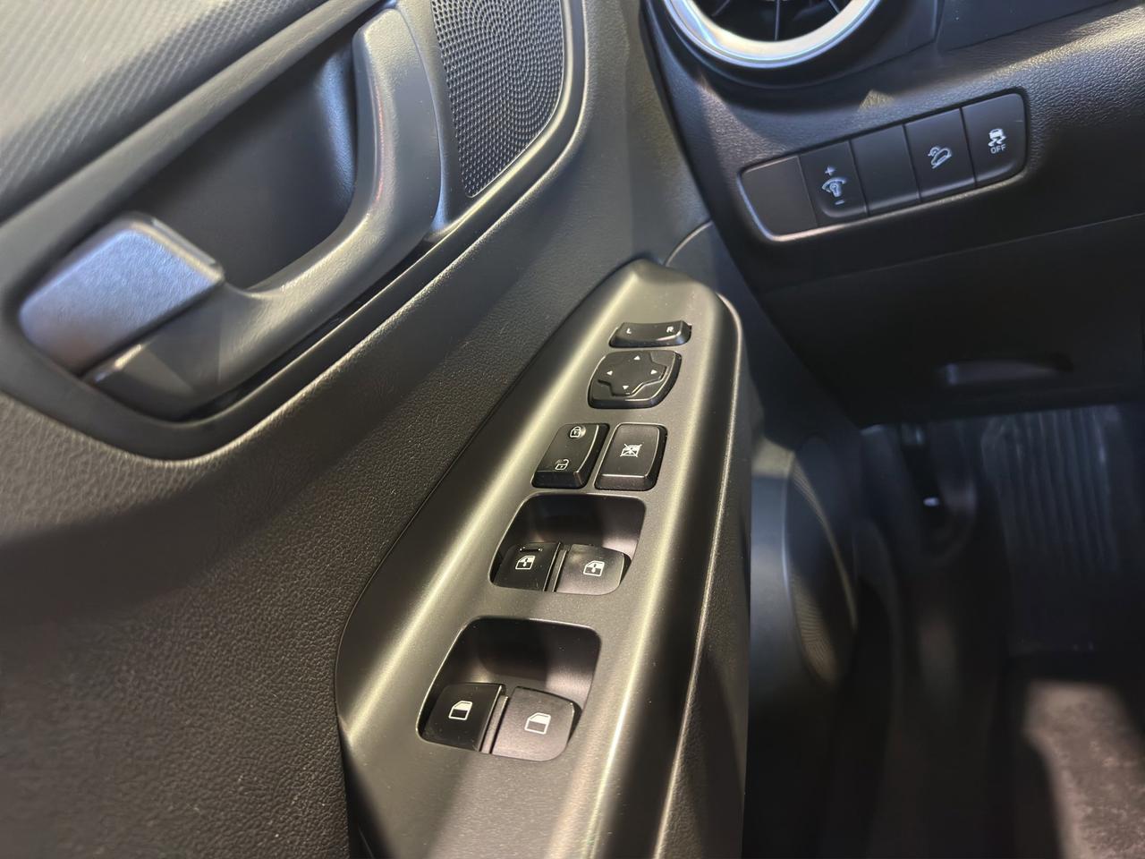 2022 Hyundai KONA Preferred Special Edition | Reverse Cam | Heated Seats Photo