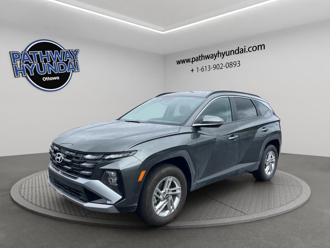 2026 Hyundai Tucson Preferred | Reverse Cam | Heated Seats Photo