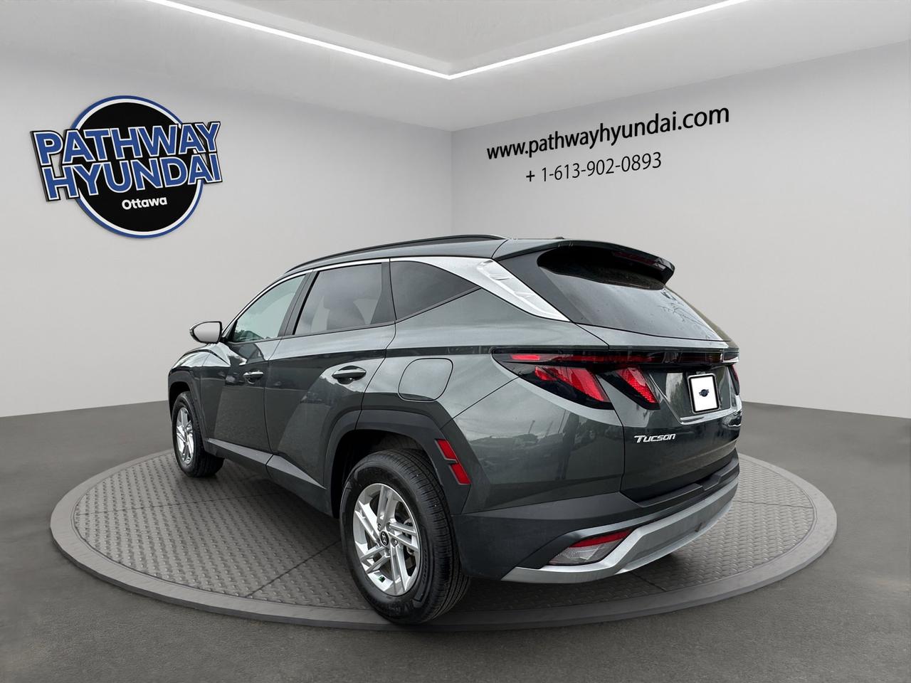 2026 Hyundai Tucson Preferred | Reverse Cam | Heated Seats Photo