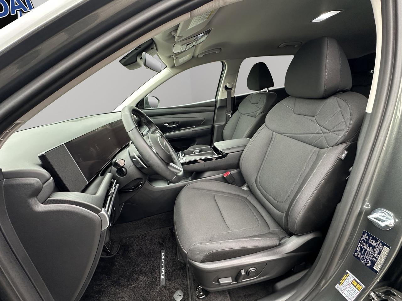 2026 Hyundai Tucson Preferred | Reverse Cam | Heated Seats Photo