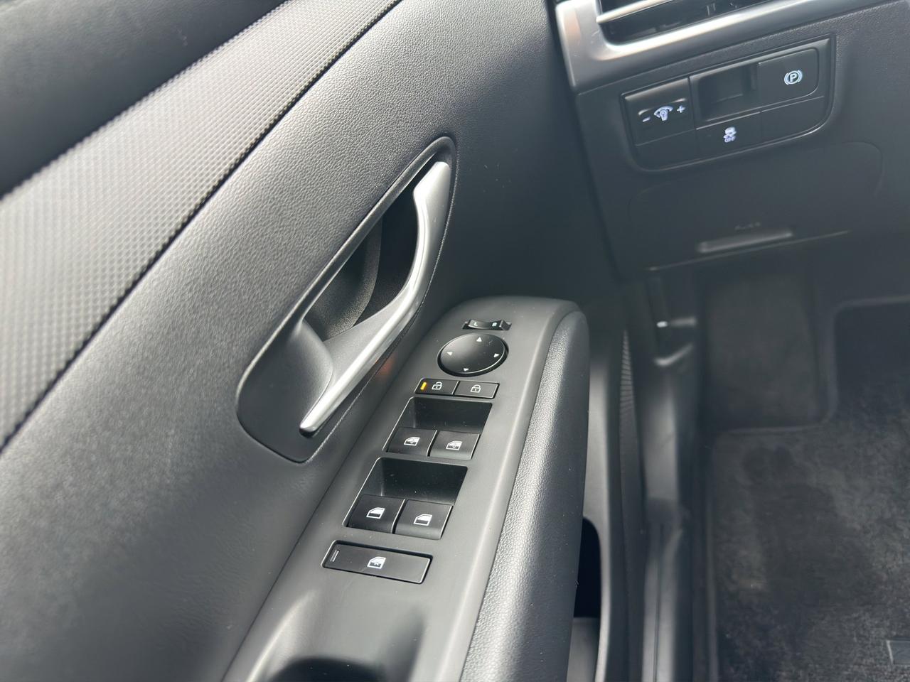 2026 Hyundai Tucson Preferred | Reverse Cam | Heated Seats Photo
