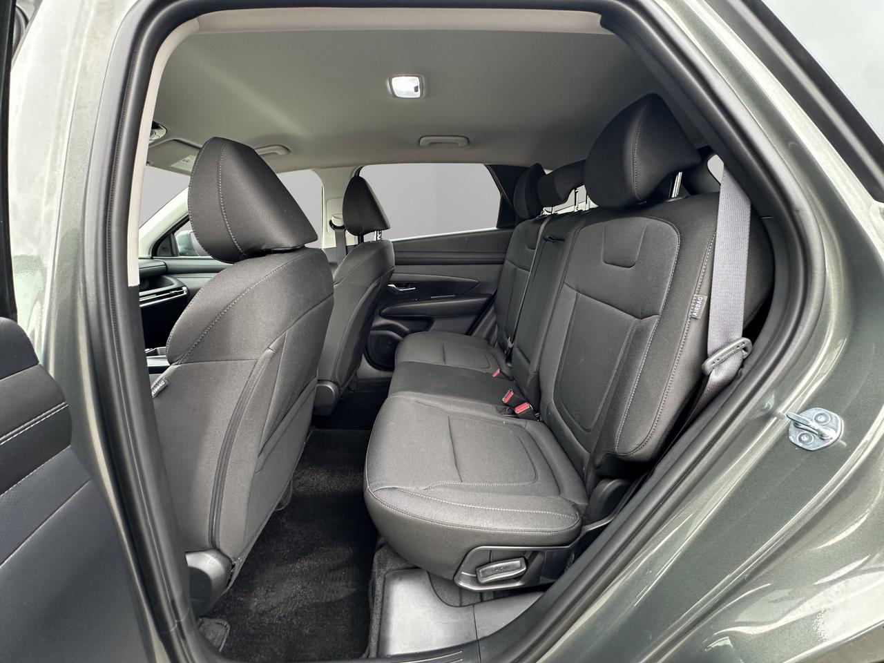 2026 Hyundai Tucson Preferred | Reverse Cam | Heated Seats Photo