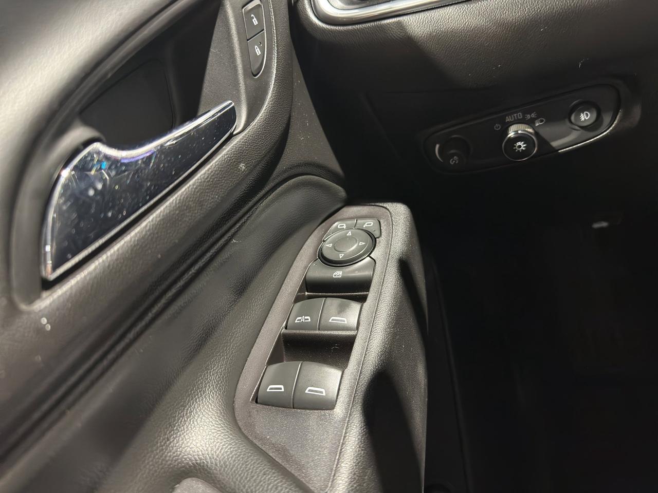 2020 Chevrolet Equinox LT | Reverse Cam | Heated Seats Photo