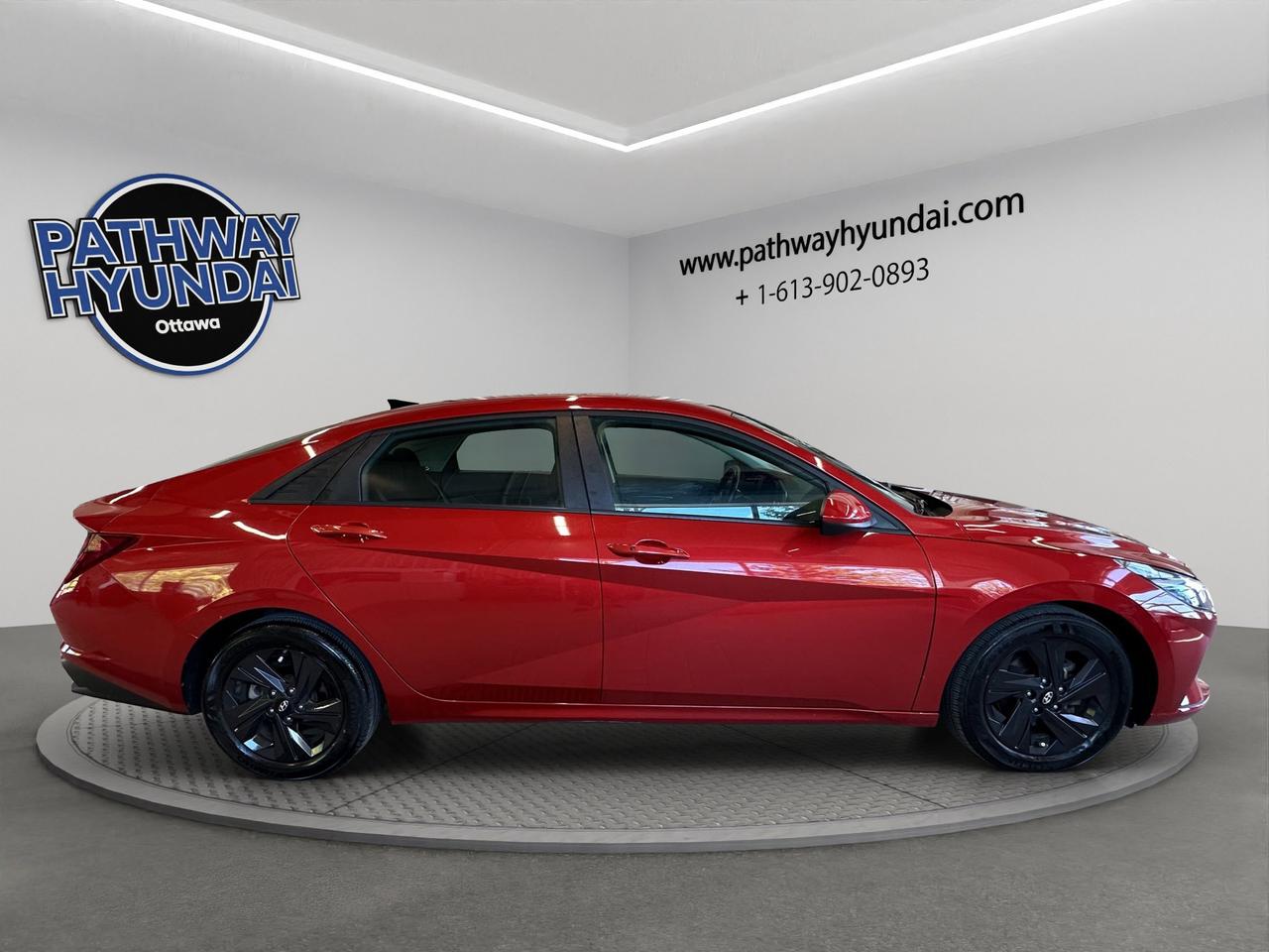 2021 Hyundai Elantra Preferred | Reverse Cam | Heated Seats Photo2