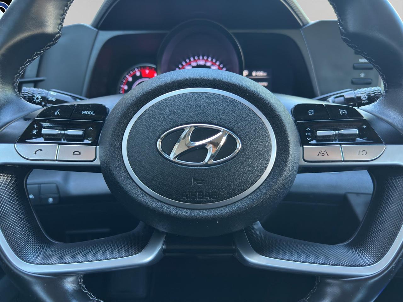 2021 Hyundai Elantra Preferred | Reverse Cam | Heated Seats Photo