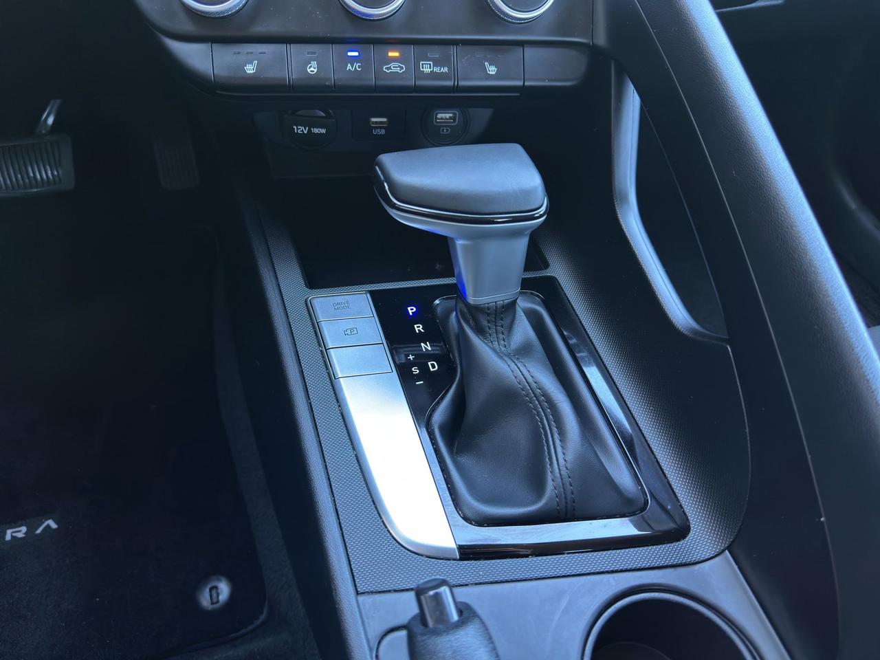 2021 Hyundai Elantra Preferred | Reverse Cam | Heated Seats Photo