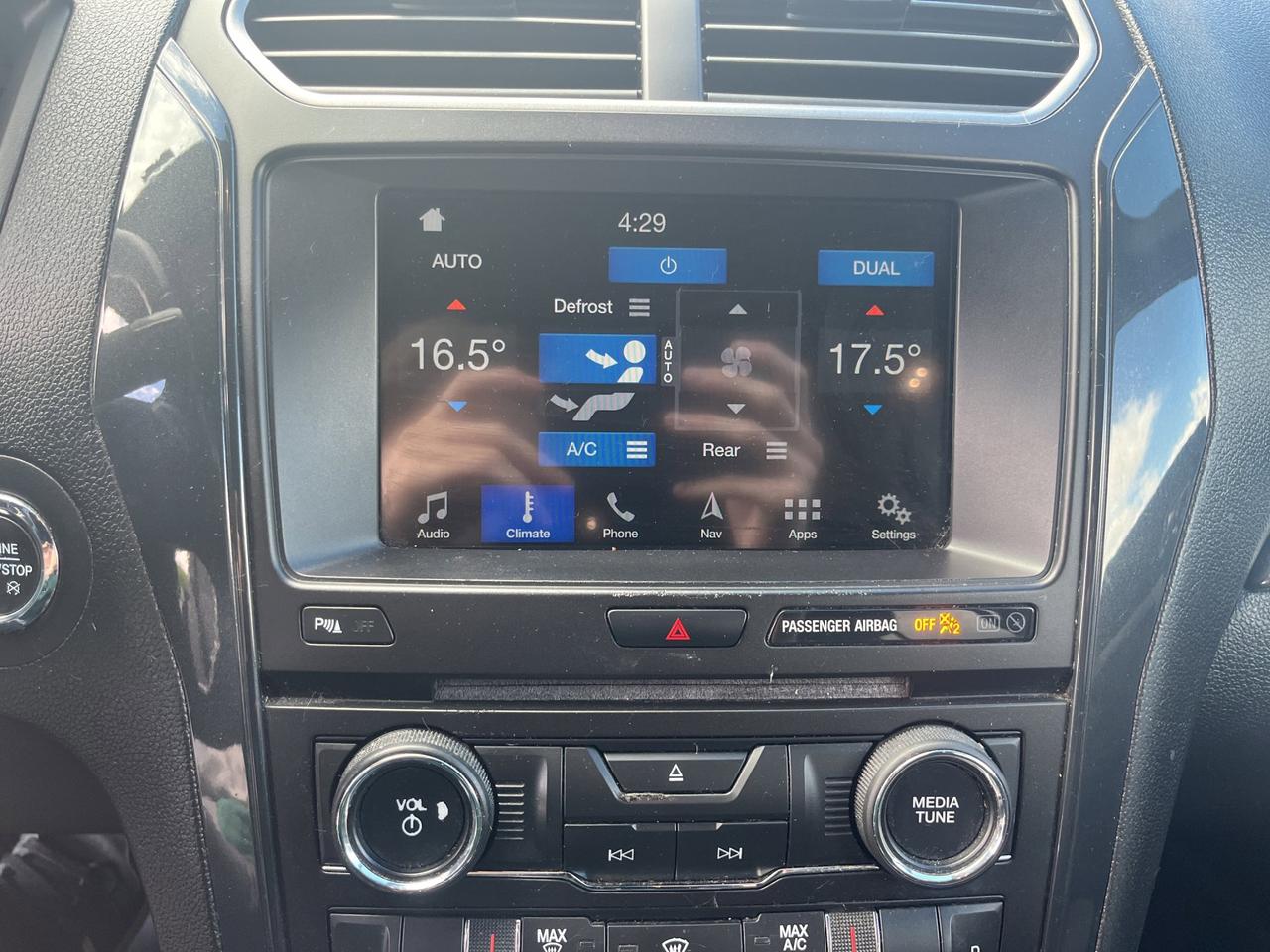 2018 Ford Explorer XLT | Reverse Cam | Heated Seats Photo