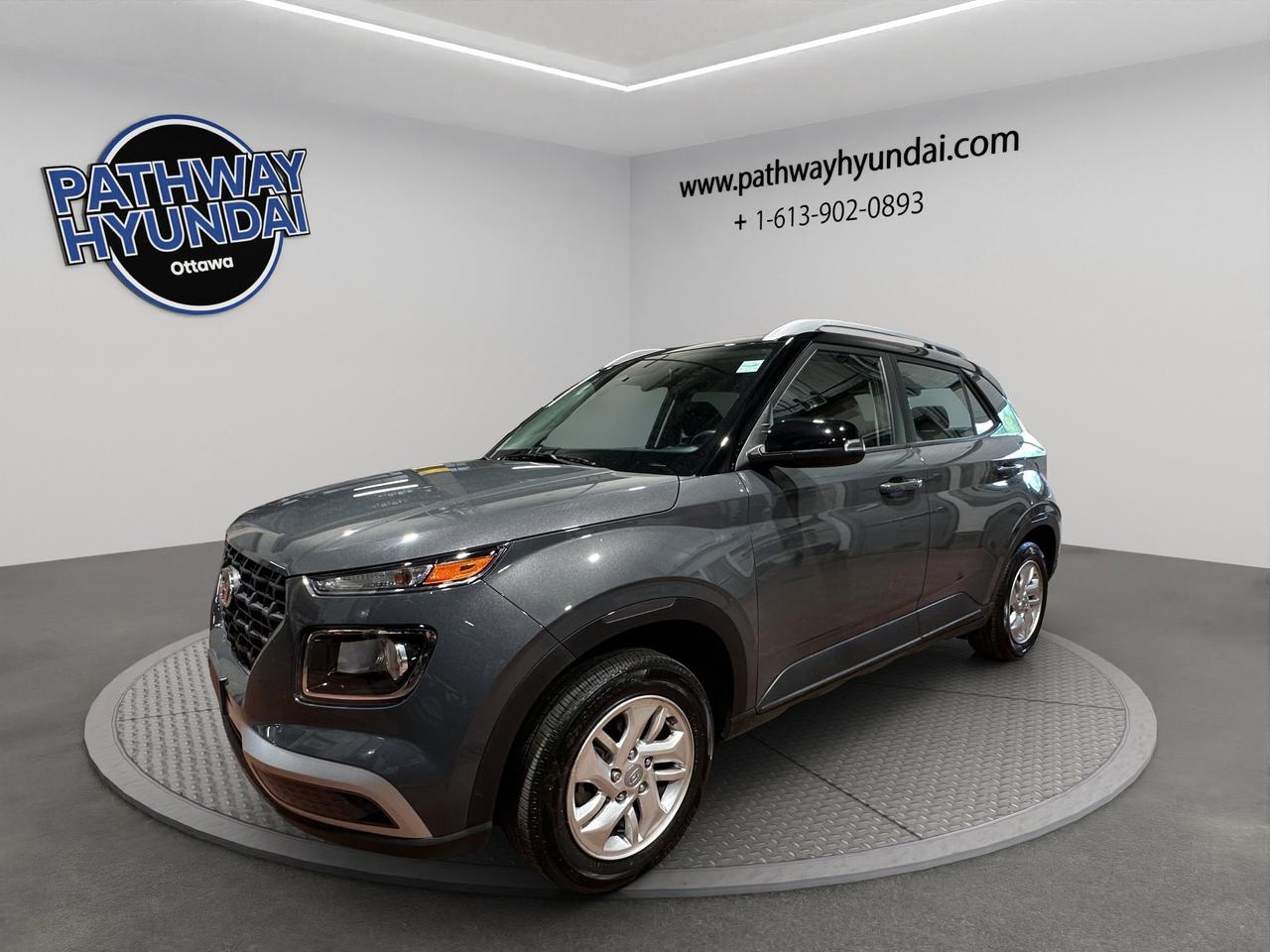 2024 Hyundai Venue Preferred | Reverse Cam | Heated Seats Photo