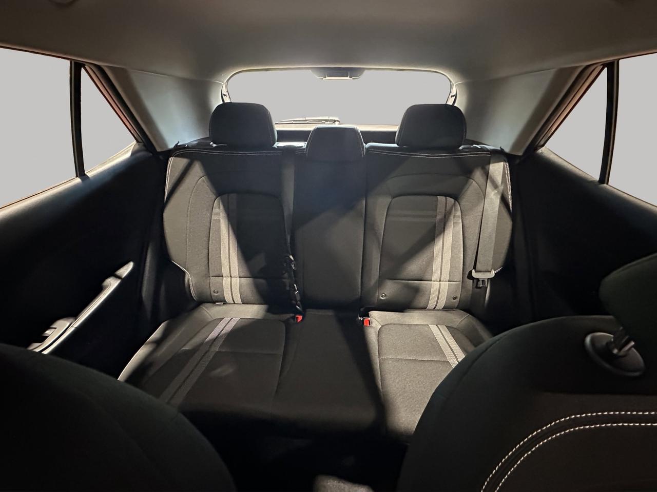 2024 Hyundai Venue Preferred | Reverse Cam | Heated Seats Photo