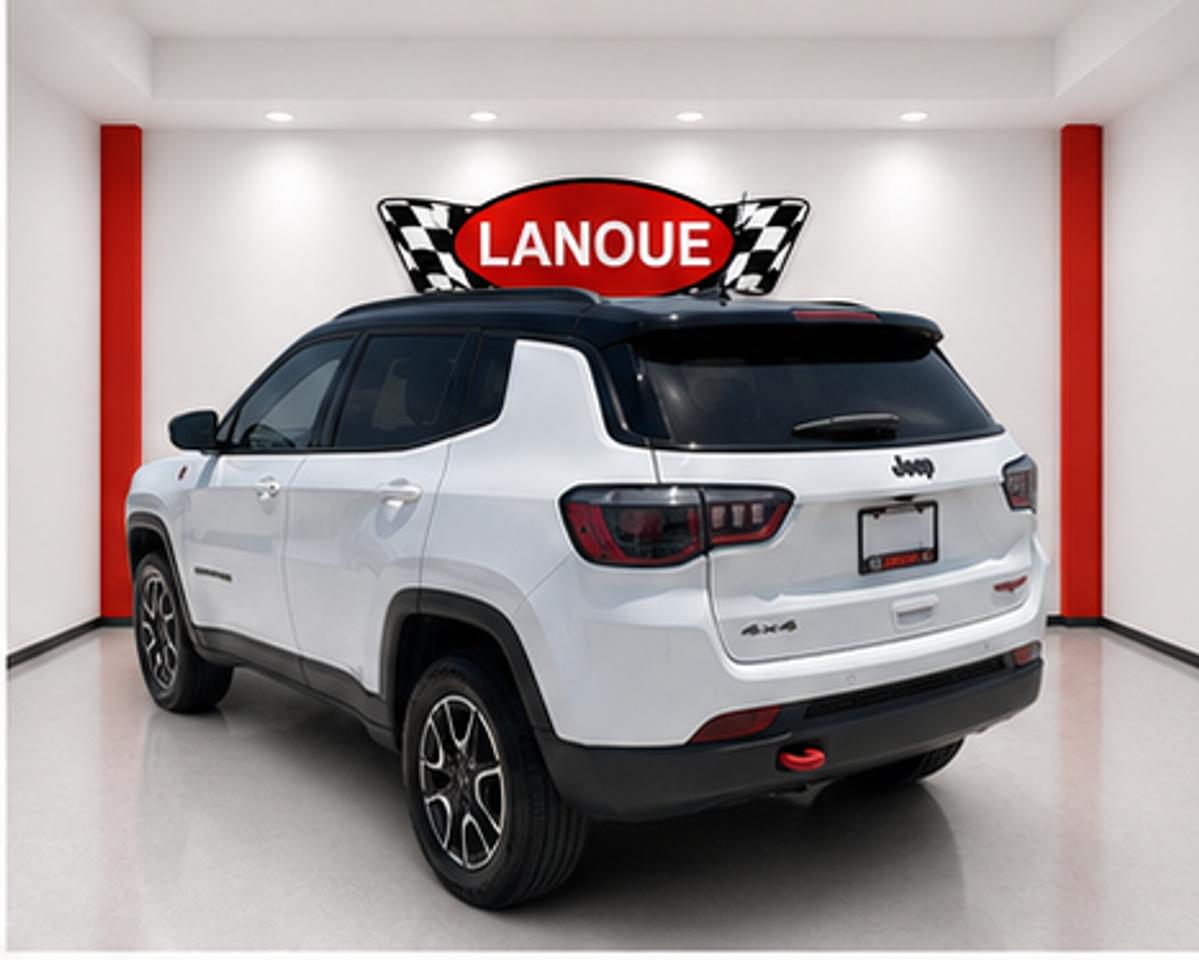 2024 Jeep Compass Trailhawk Photo