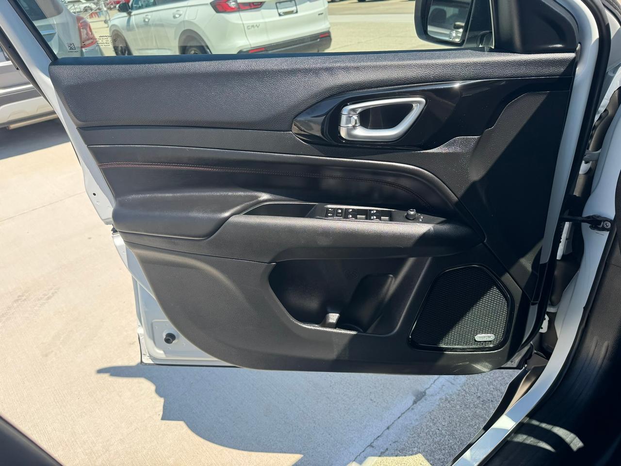 2024 Jeep Compass Trailhawk Photo