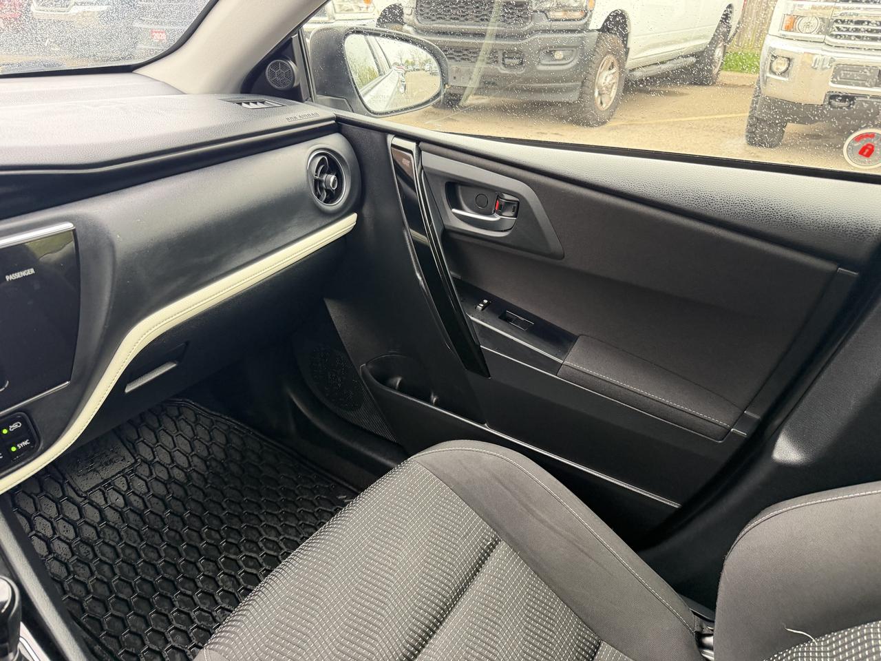 2017 Toyota Corolla iM Very Well Maintained Photo