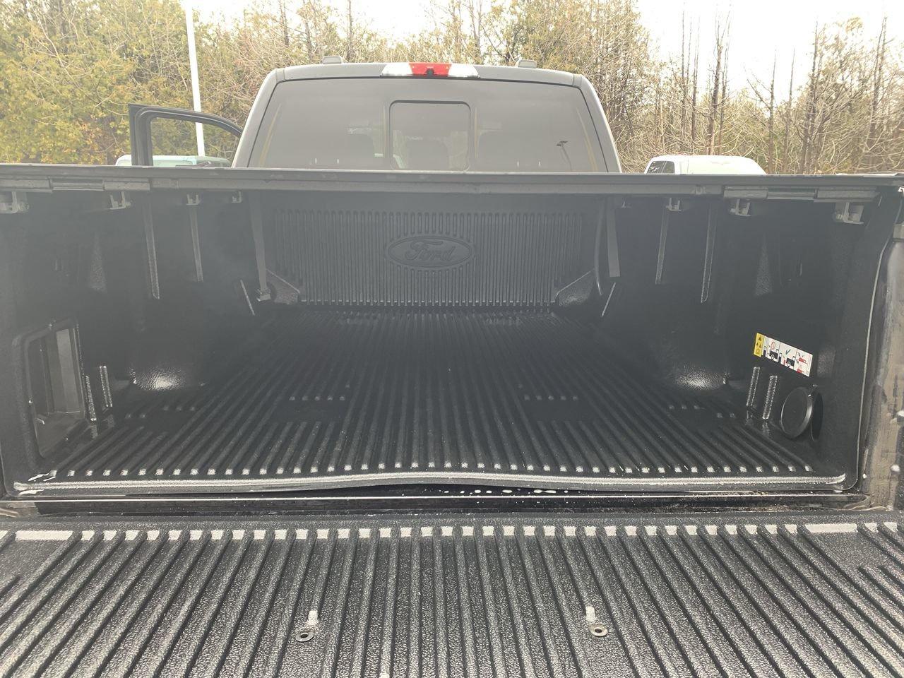 2022 Ford F-150 Lariat Photo