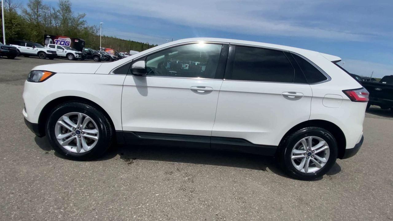 2020 Ford Edge SEL Photo4
