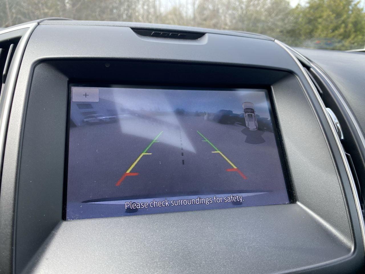 2020 Ford Edge SEL Photo