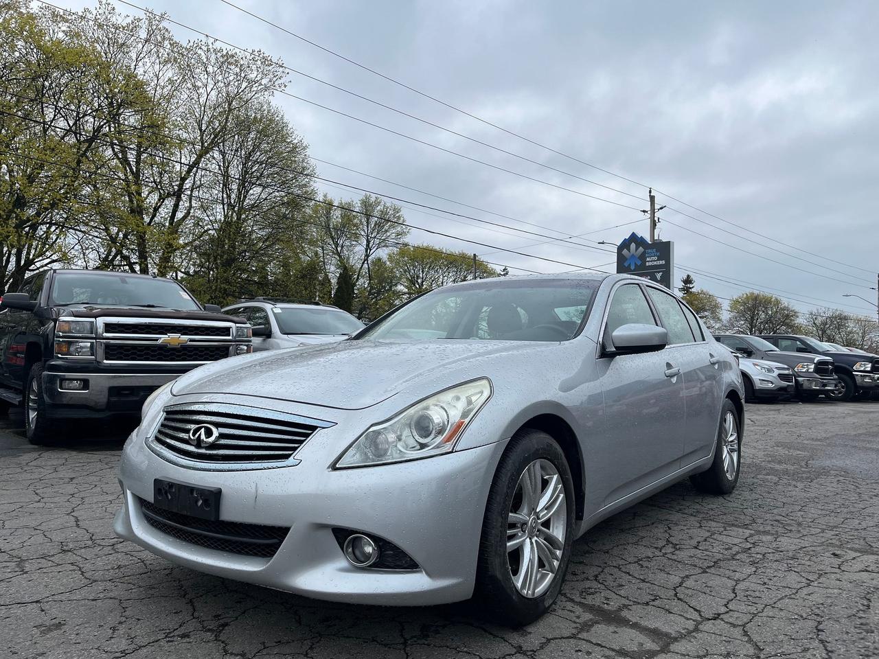2010 Infiniti G37 4dr x AWD Photo