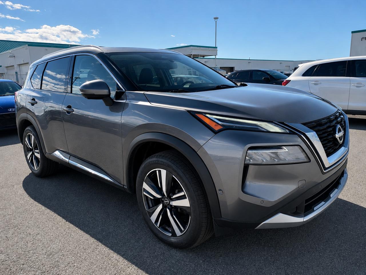 2023 Nissan Rogue Platinum Photo0