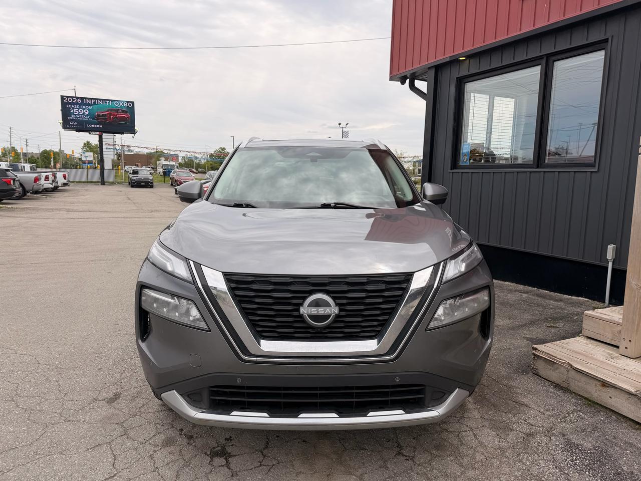 2023 Nissan Rogue Platinum Photo