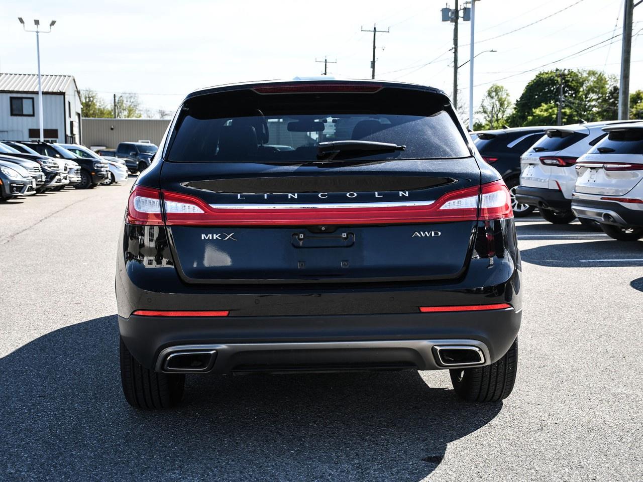 2017 Lincoln MKX AWD 4DR RESERVE Photo