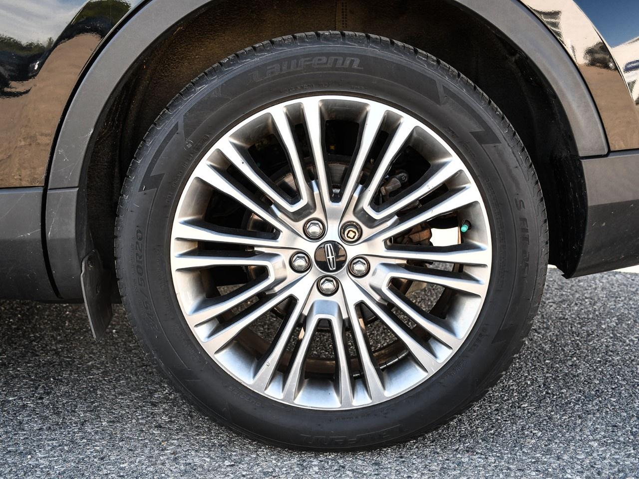 2017 Lincoln MKX AWD 4DR RESERVE Photo