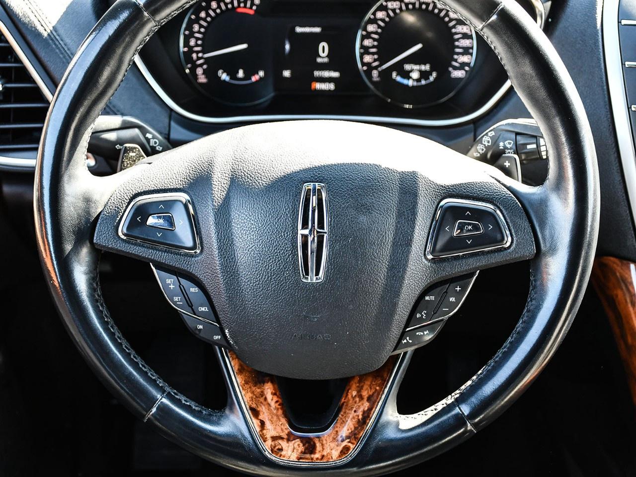 2017 Lincoln MKX AWD 4DR RESERVE Photo