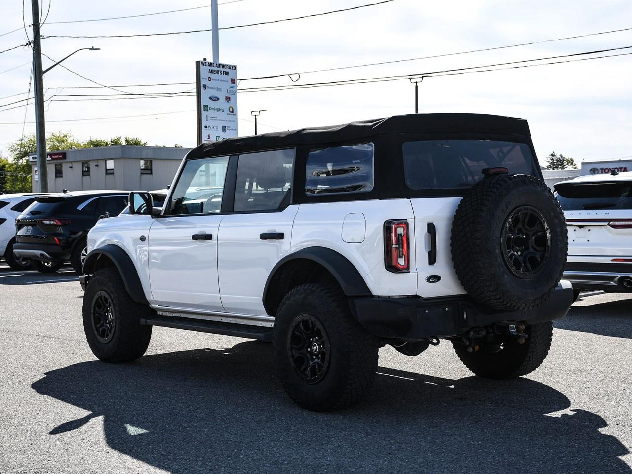 2022 Ford Bronco Wildtrak 4 Door Advanced 4x4 Photo3
